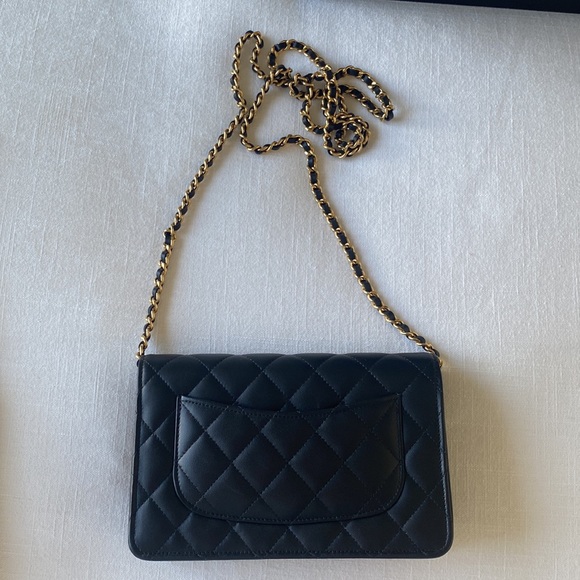 CHANEL WALLET ON CHAIN - Picture 4 of 13